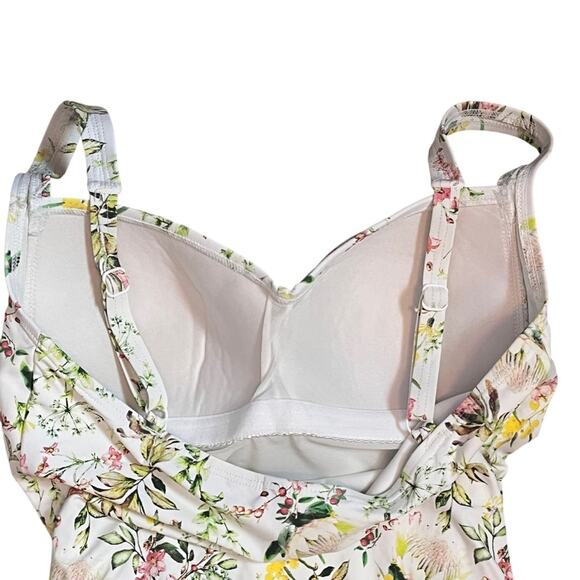 Nip Tuck Floral Ruched One Piece Swimsuit Womens 6 Green White Slimming EUC - Picture 5 of 11